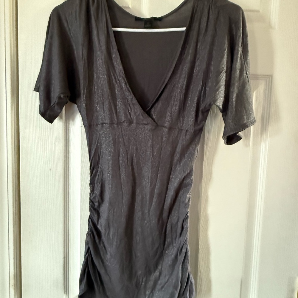 Elegant Gray V-Neck shirt